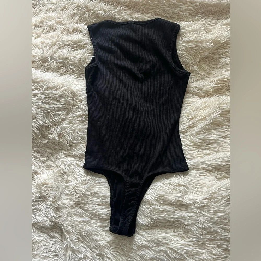 MISSGUIDED Black Ribbed Bodysuit - Picture 3 of 4